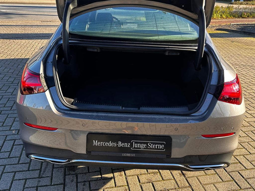 Mercedes-Benz CLA 180 2025