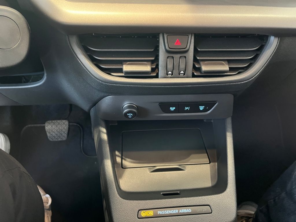 Ford Tourneo Courier 2025