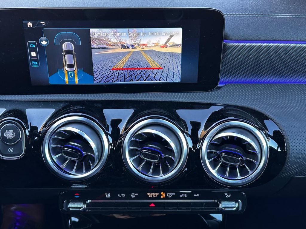 Mercedes-Benz CLA 180 2025