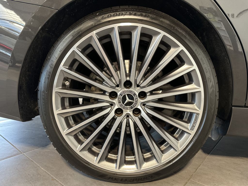 Mercedes-Benz C 300 2023