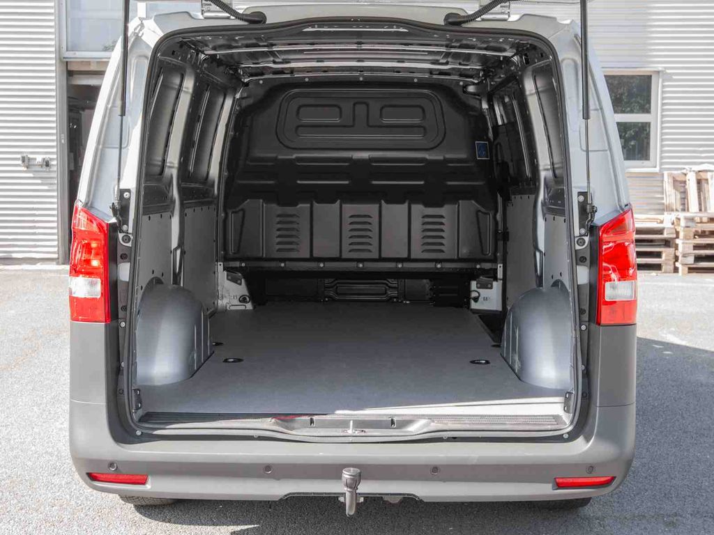 Mercedes-Benz Vito 2025