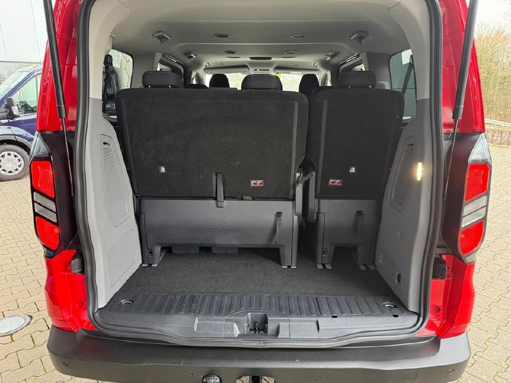 Ford Tourneo Custom 2025