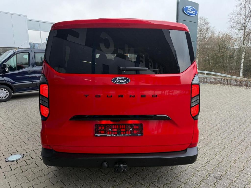 Ford Tourneo Custom 2025