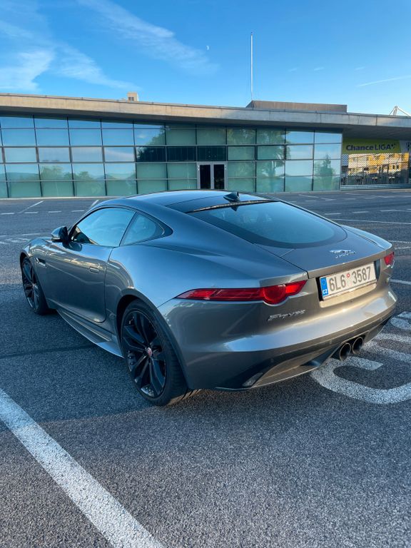 Jaguar F-Type 2016