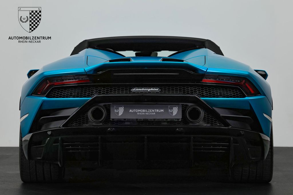 Lamborghini Huracán 2021