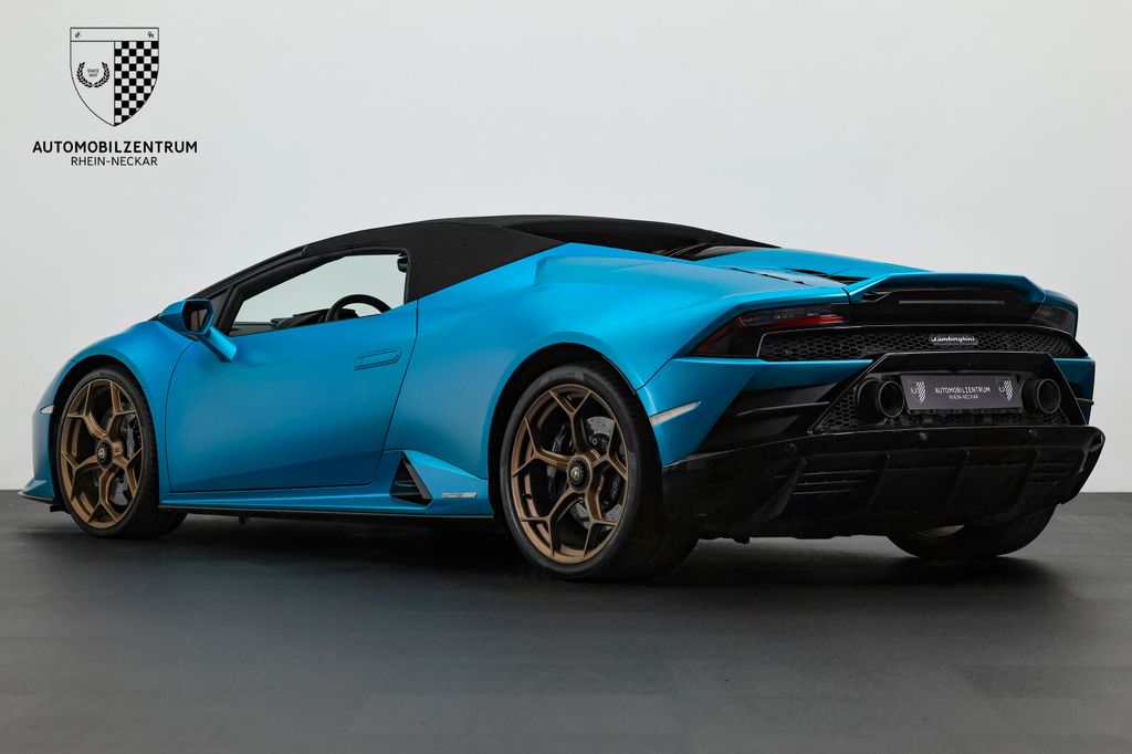 Lamborghini Huracán 2021
