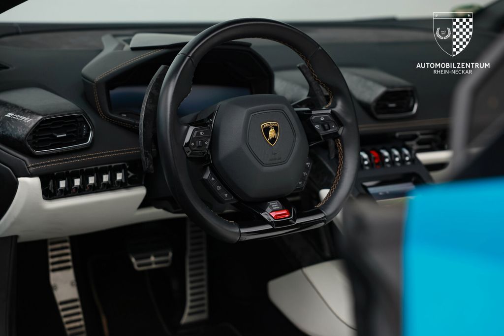 Lamborghini Huracán 2021