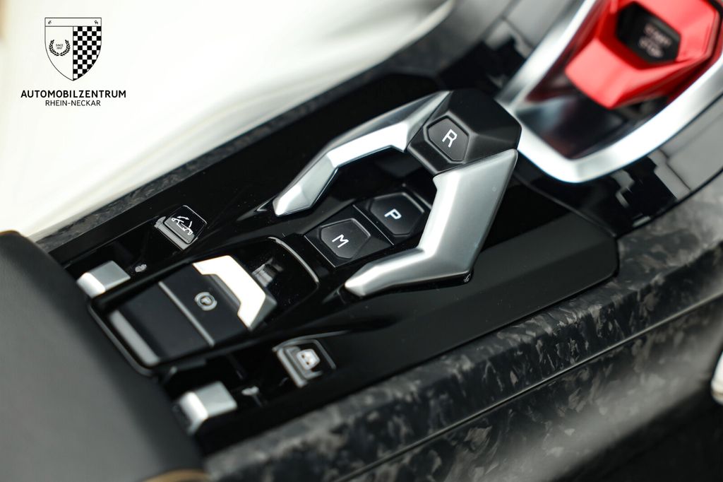 Lamborghini Huracán 2021