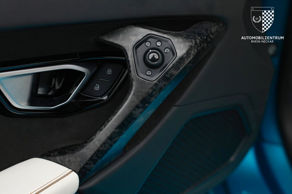 Lamborghini Huracán 2021
