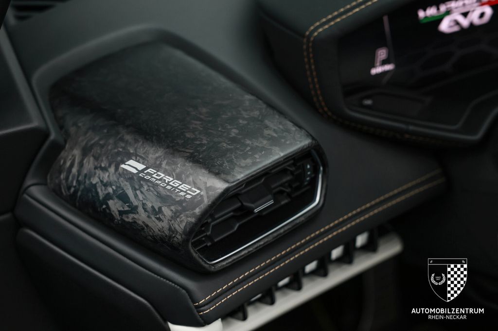 Lamborghini Huracán 2021