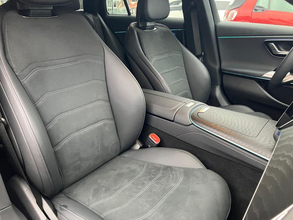 Mercedes-Benz E 300 2025