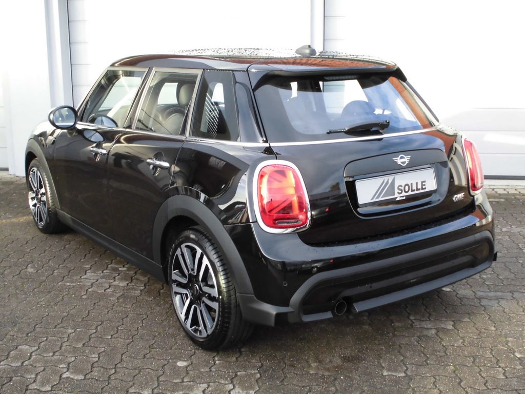 MINI ONE 2021