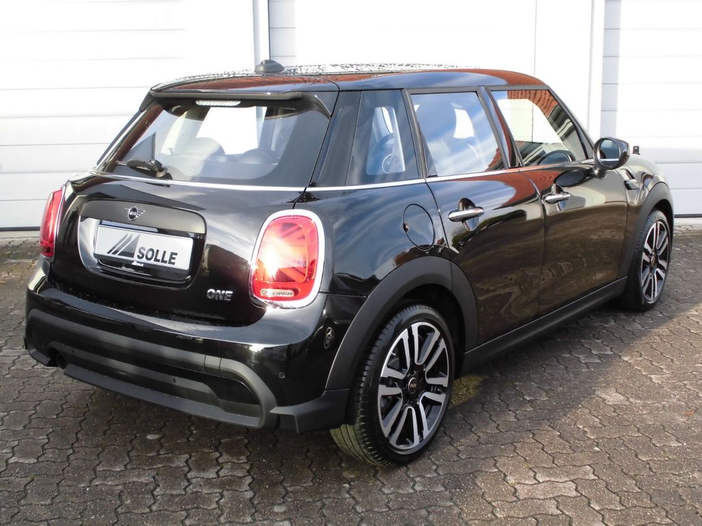 MINI ONE 2021