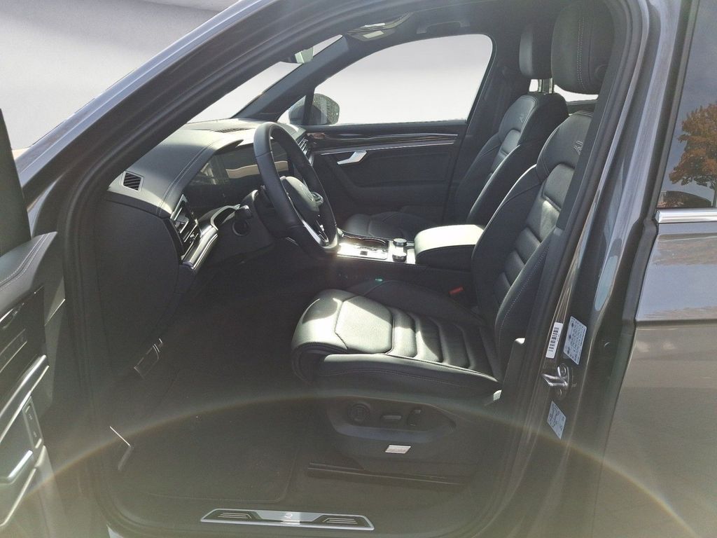 Volkswagen Touareg 2025