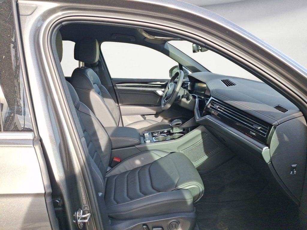 Volkswagen Touareg 2025