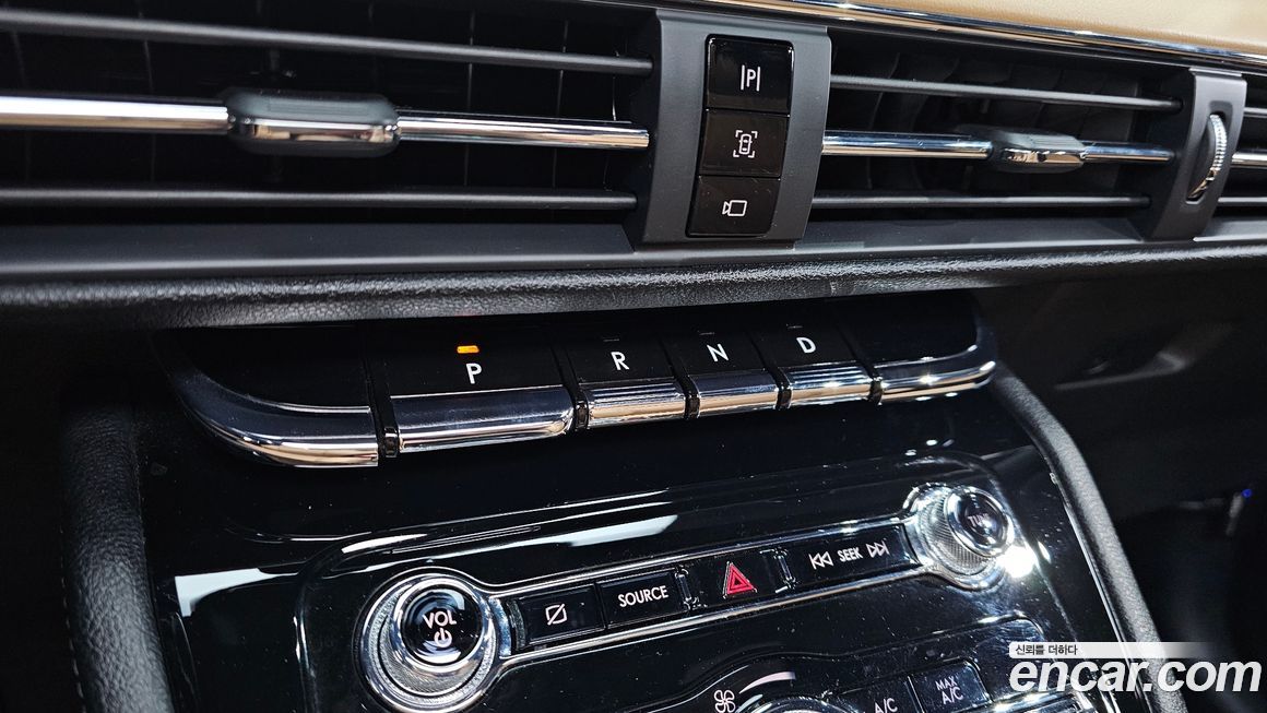 Lincoln Corsair 2021