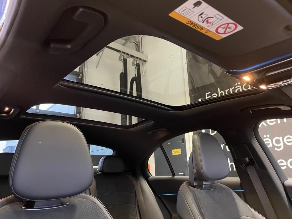 Mercedes-Benz E 300 2025