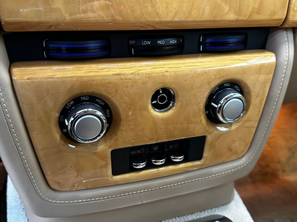 Rolls-Royce Phantom 2011