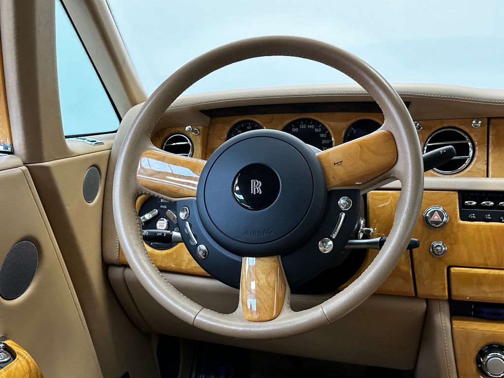 Rolls-Royce Phantom 2011