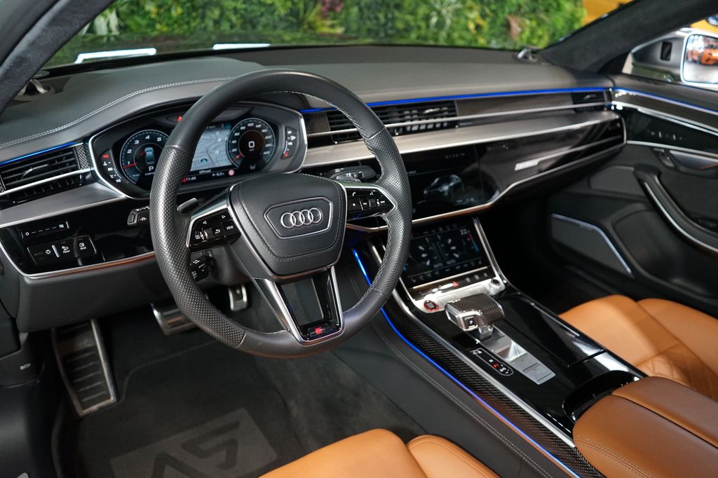 Audi S8 2022