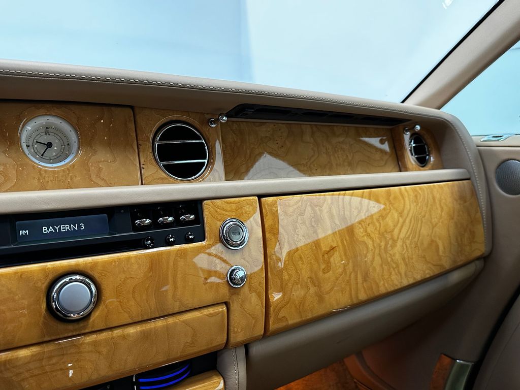 Rolls-Royce Phantom 2011