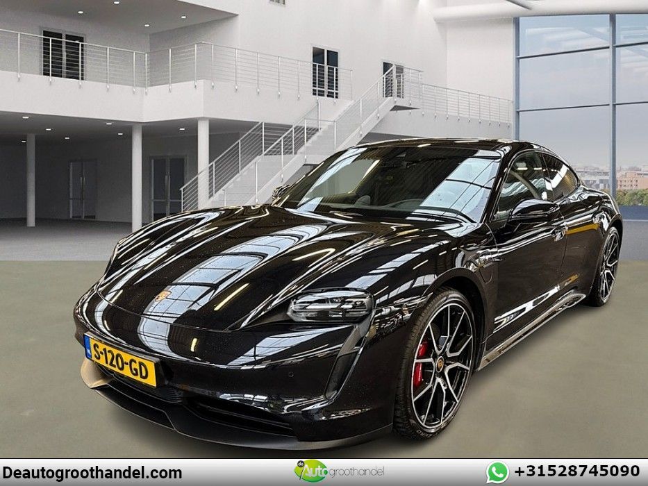 Porsche Taycan 2023
