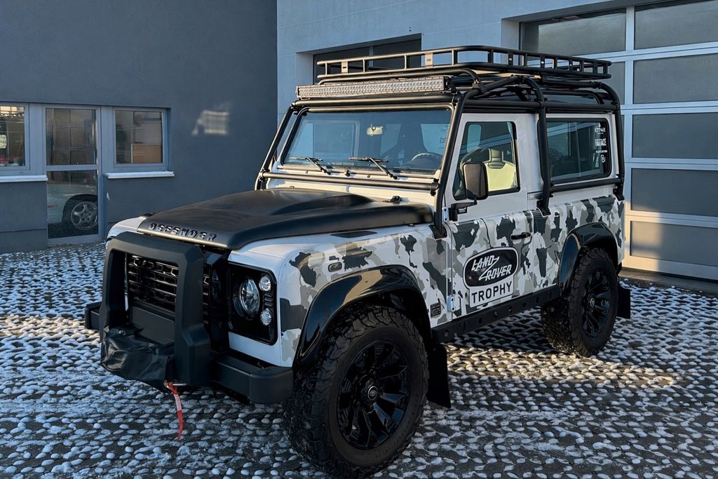 Land Rover Defender 2014