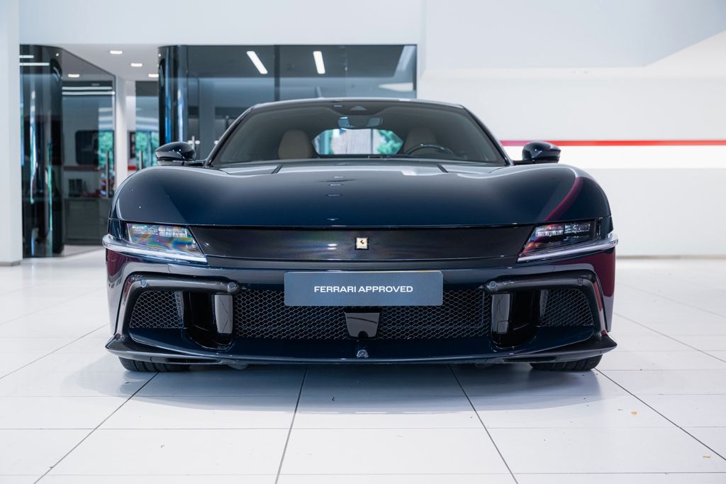 Ferrari 12Cilindri 2025