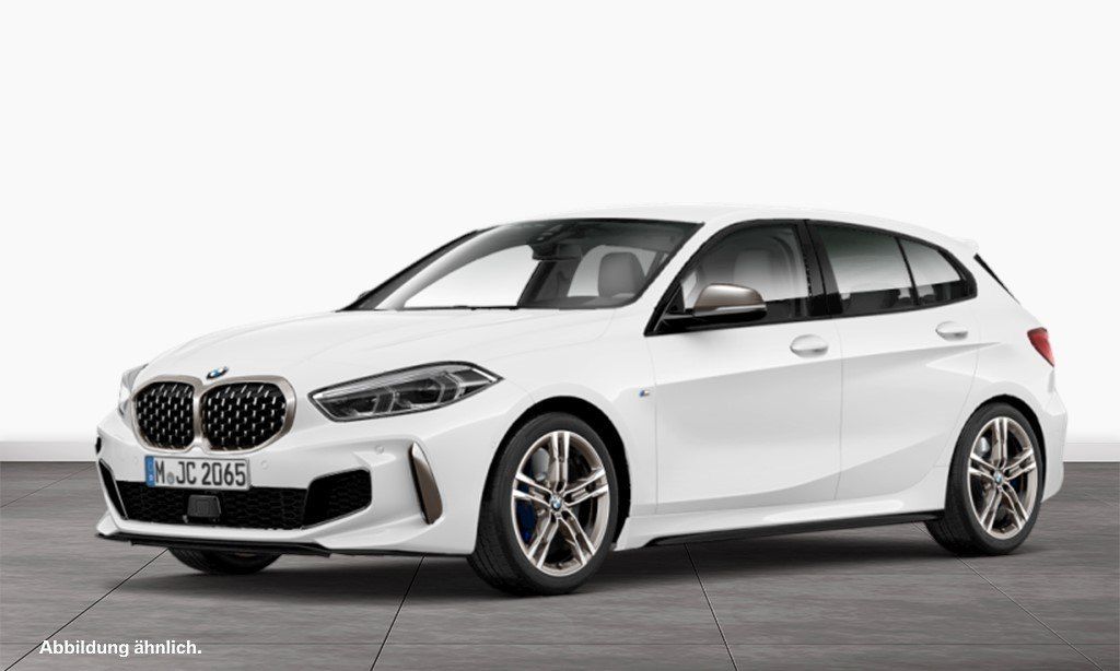 BMW M135 2022