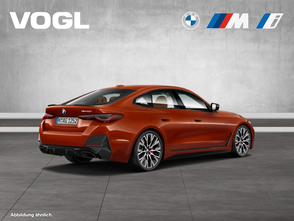BMW M440 2023