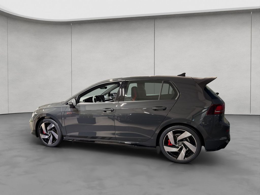 Volkswagen Golf 2025