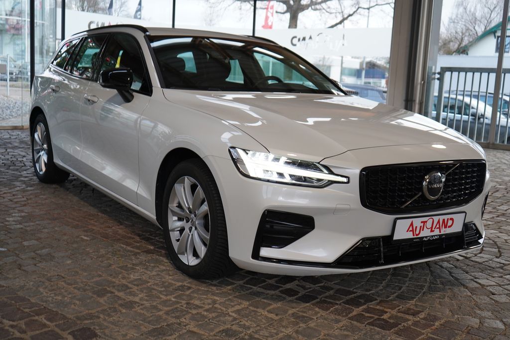 Volvo V60 2023