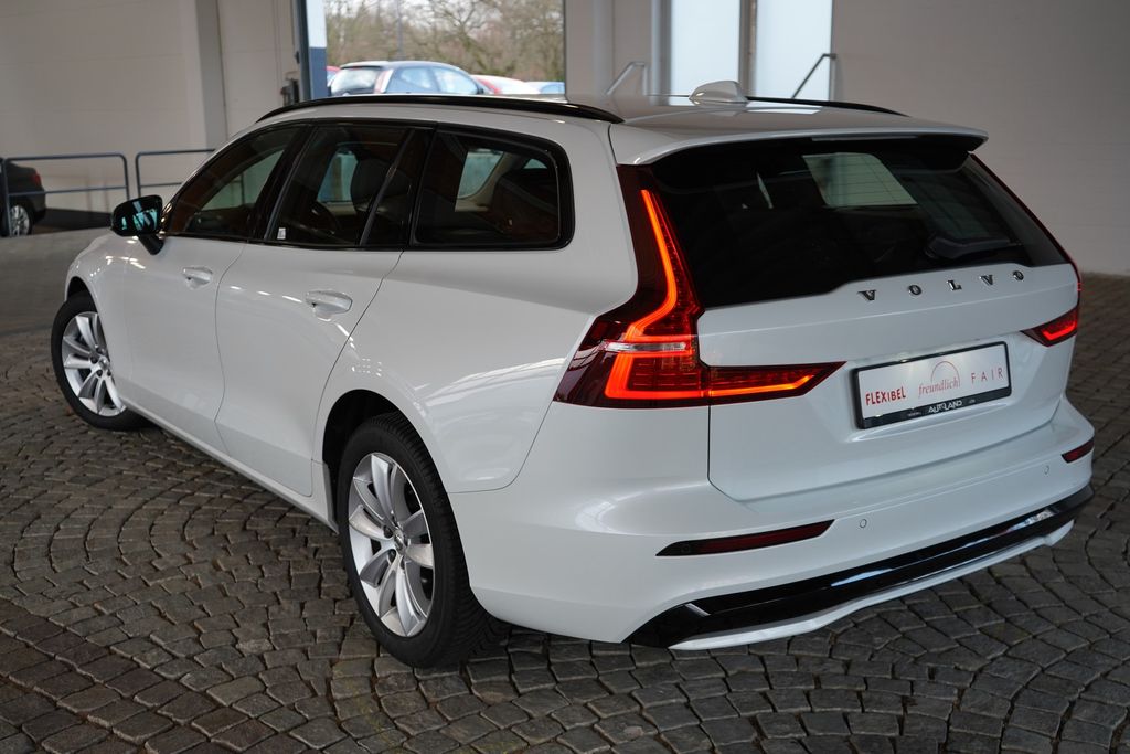 Volvo V60 2023