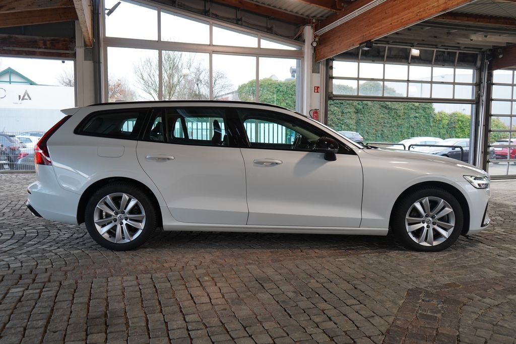 Volvo V60 2023