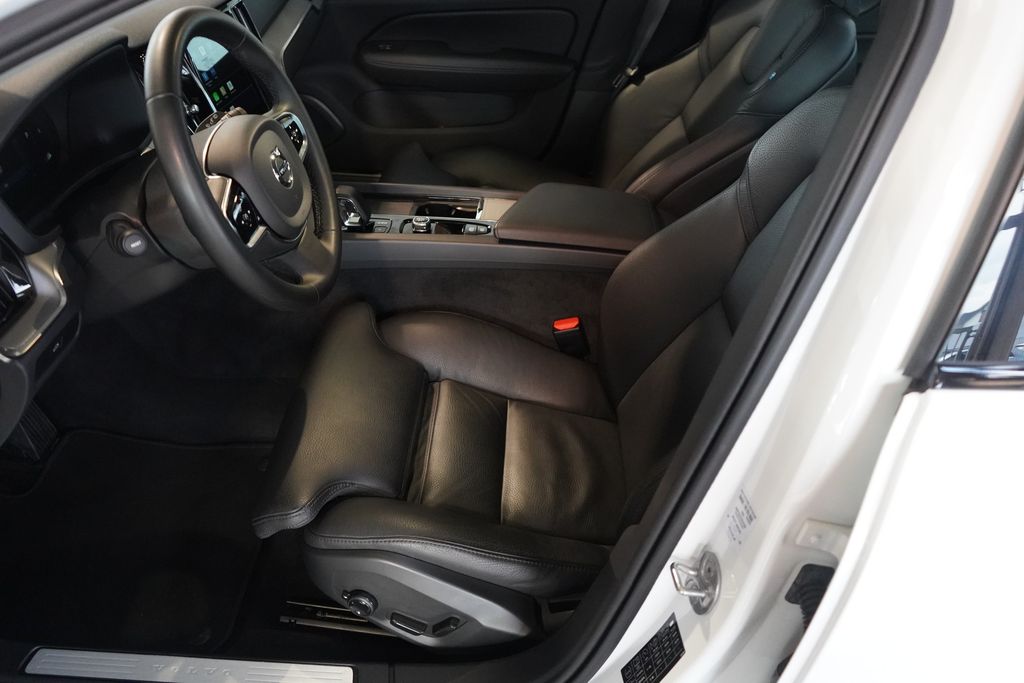 Volvo V60 2023