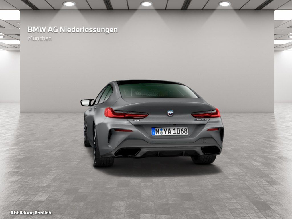 BMW M850 2023