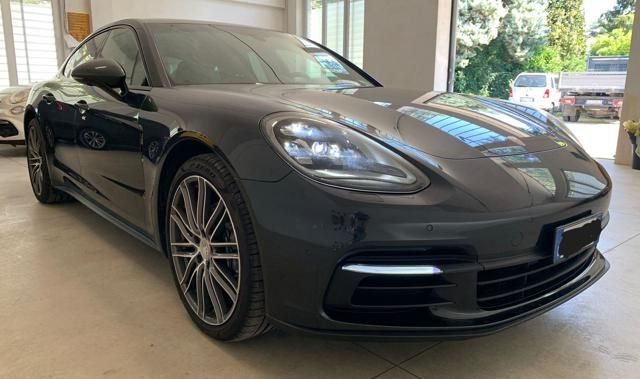 Porsche Panamera 2018