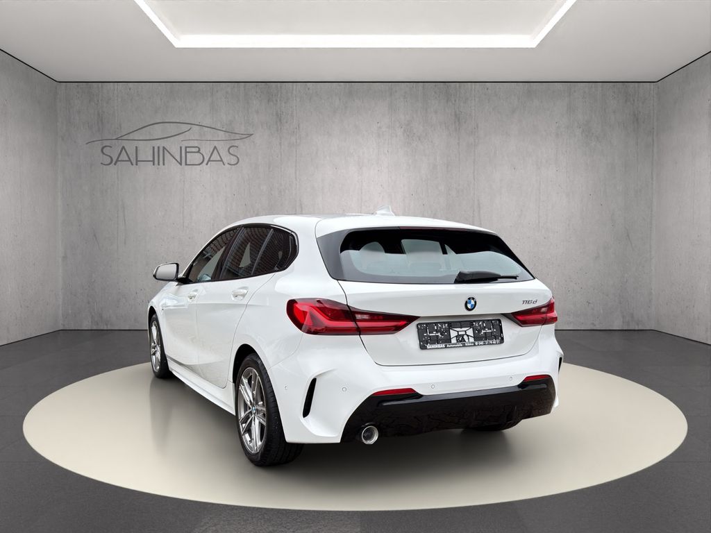 BMW 116 2021