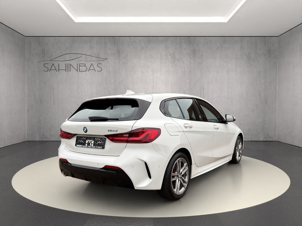 BMW 116 2021