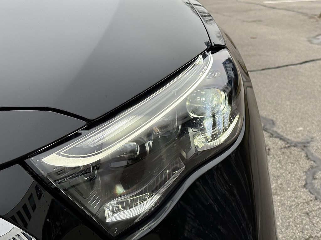 Mercedes-Benz E 300 2025