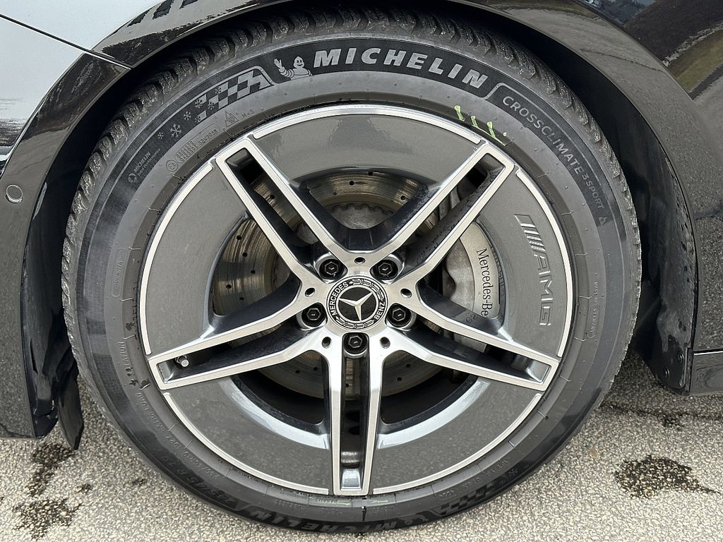 Mercedes-Benz E 300 2025