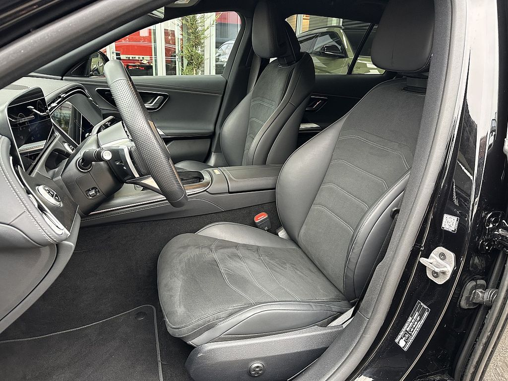 Mercedes-Benz E 300 2025