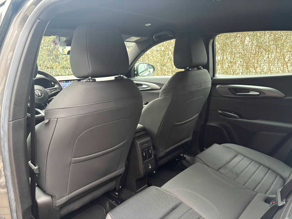 Alfa Romeo Tonale 2023