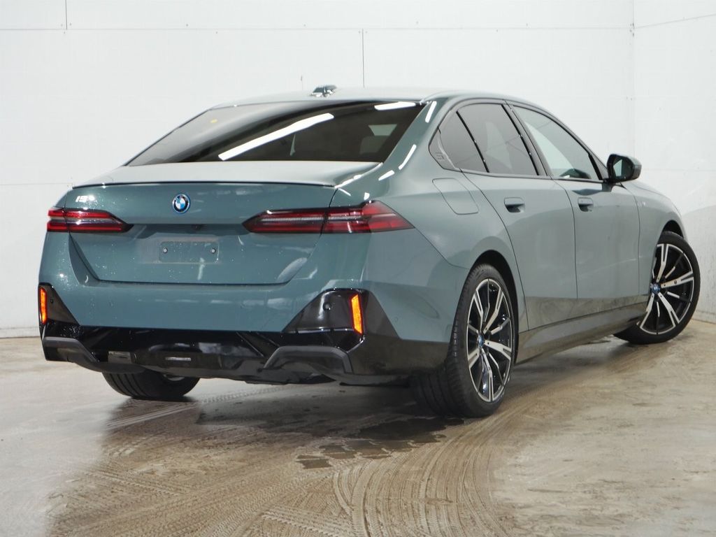 BMW i5 2025