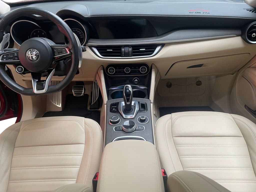 Alfa Romeo Stelvio 2022