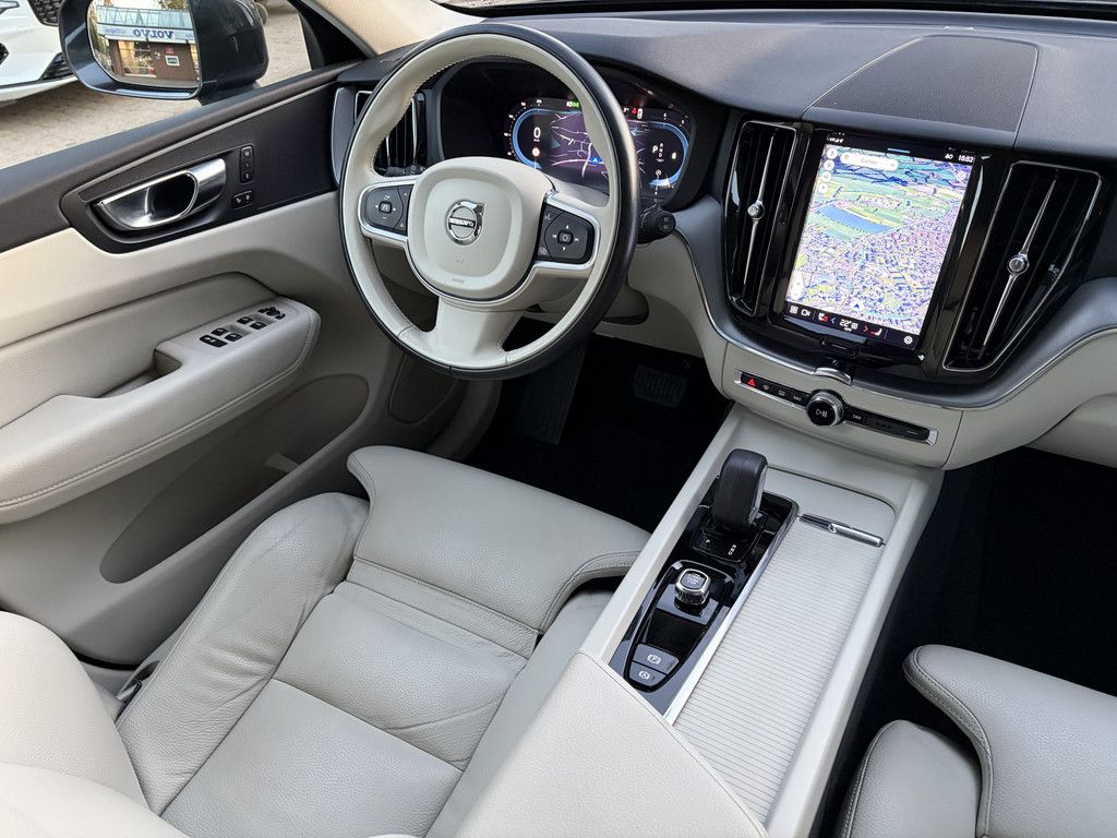 Volvo XC60 2022