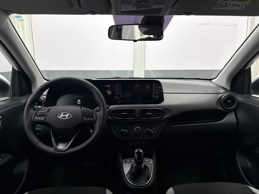 Hyundai i10 2025