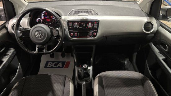 Volkswagen up! 2016