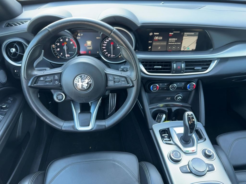 Alfa Romeo Stelvio 2022