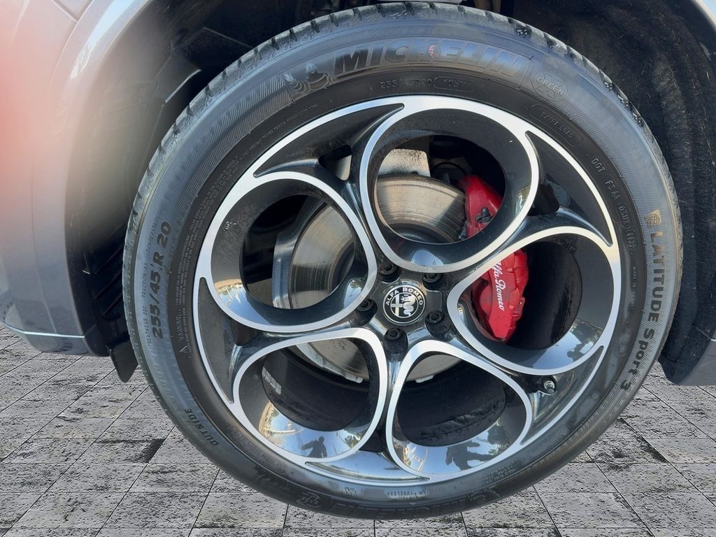 Alfa Romeo Stelvio 2022